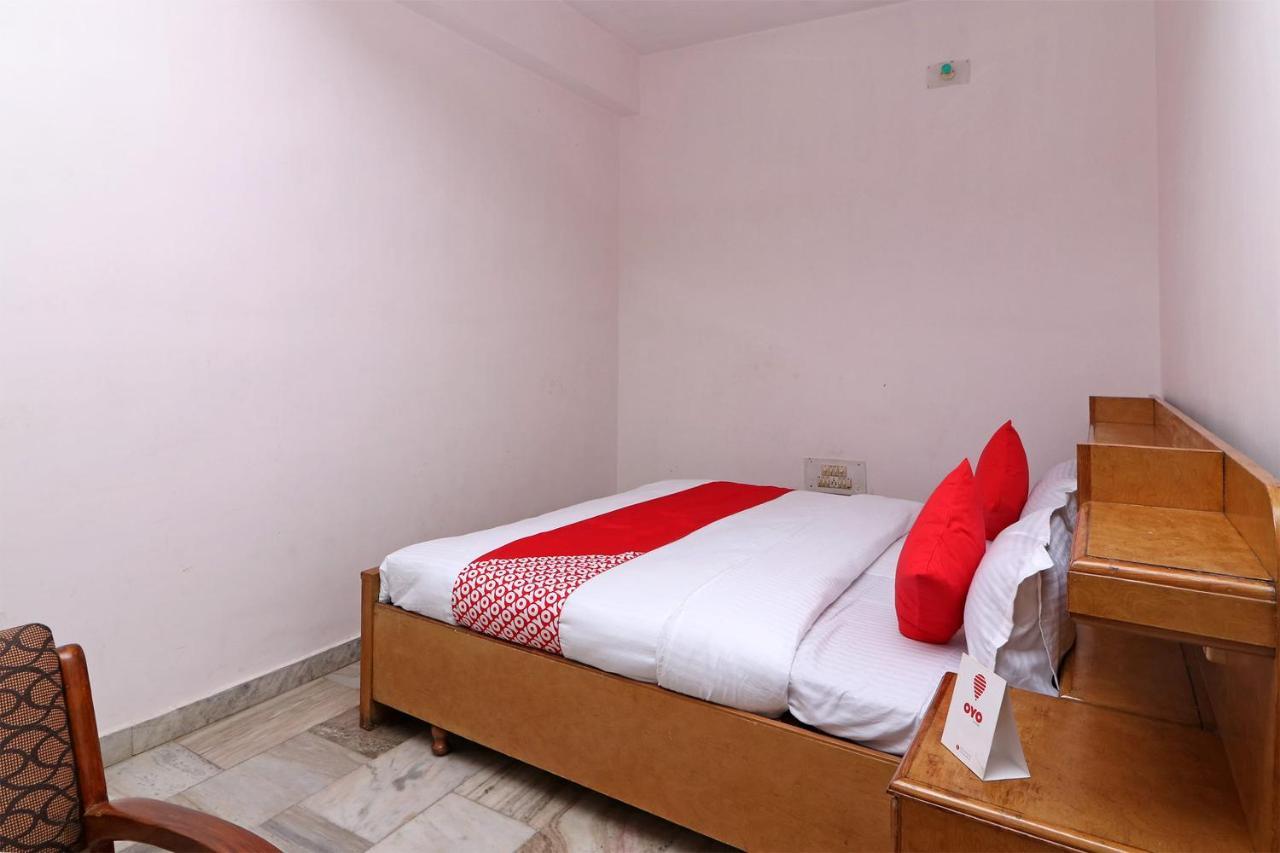 Oyo 16112 Hotel Uruvela International Bodh Gaya Exteriör bild