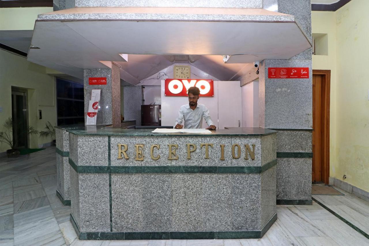 Oyo 16112 Hotel Uruvela International Bodh Gaya Exteriör bild